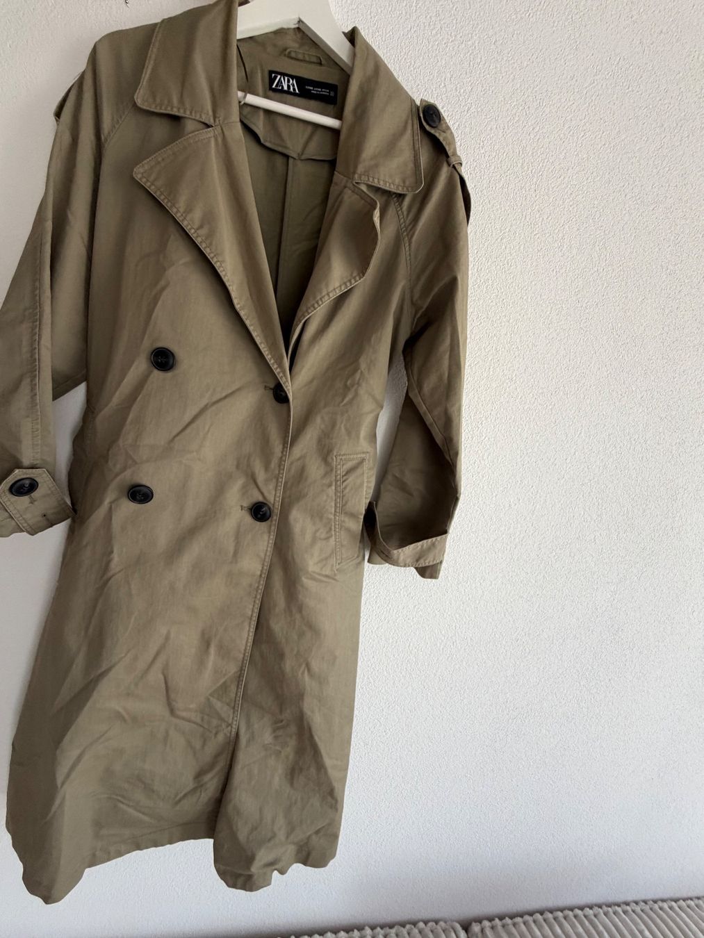 Zara Mäntel: Zara Trenchcoat olive – Gebraucht aus Luzern von maz_jq6n