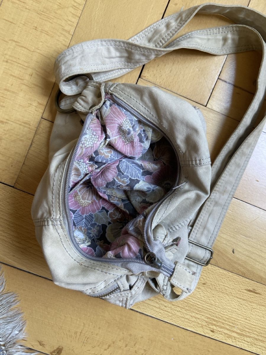 Sacs femmes: kleine beige tasche – D'occasion à Basel par Erdbeer_maus 1