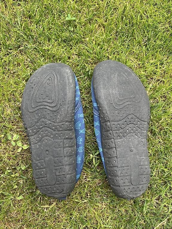 Scarpe per ragazzi: Badeschuhe Gr. 32 – Usato da Oberkirch LU venduto da ocki 1