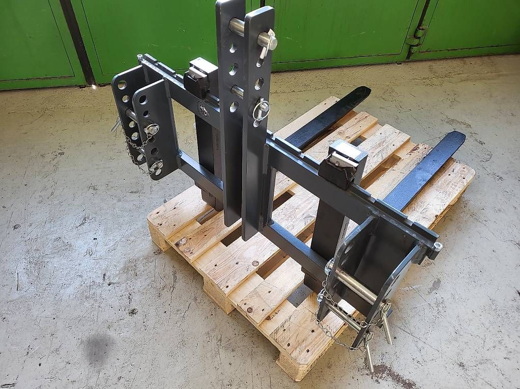 Ladewerkzeuge: Palettengabel 2.5t  3 Punkt Anbau Traktor – Neu und originalverpackt aus Giswil von Hans83 1