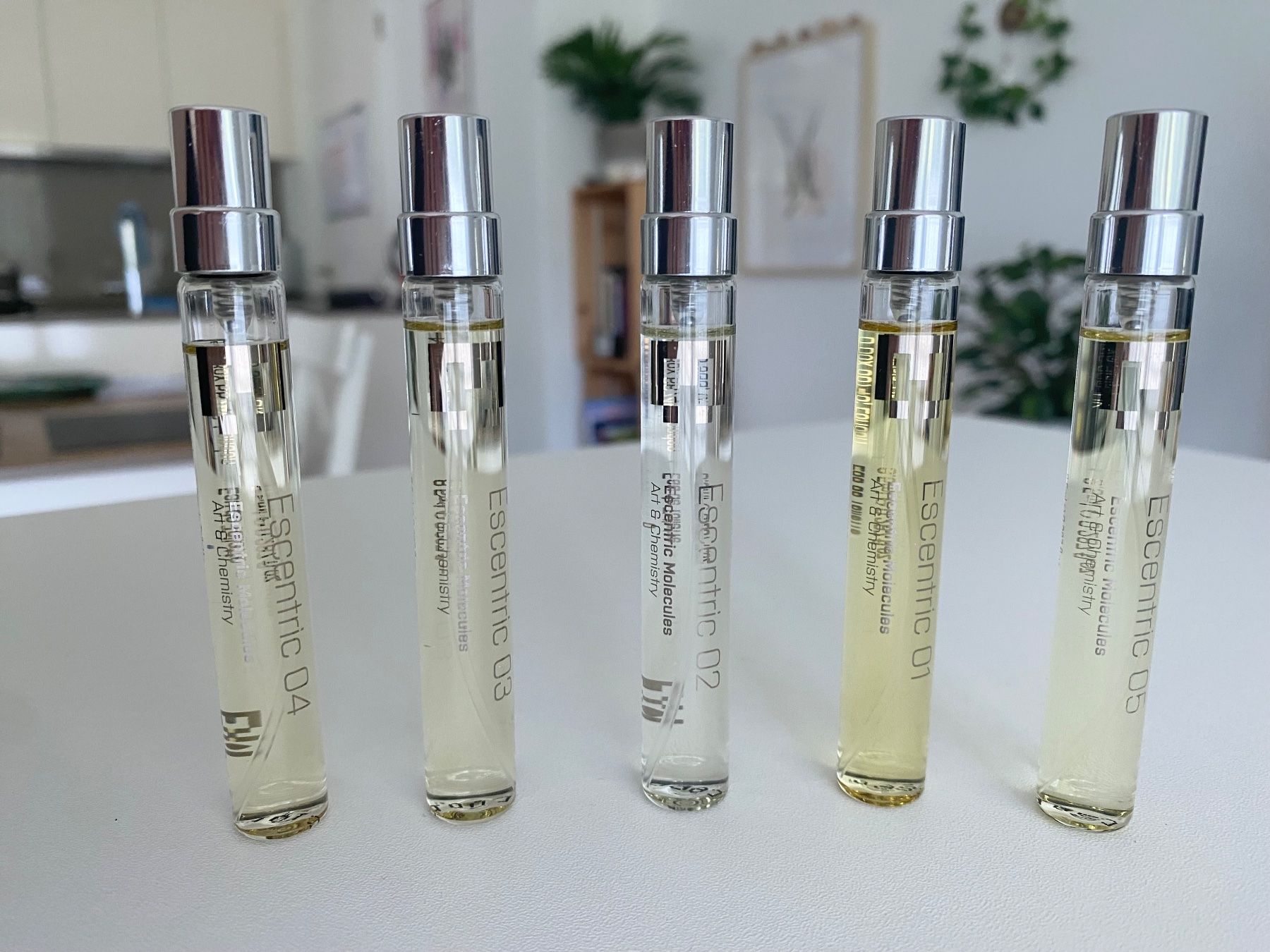 Parfum & Eau de Toilette: Escentric Molecules Discovery Set – Gebraucht aus Widen von chj_d7hl 1