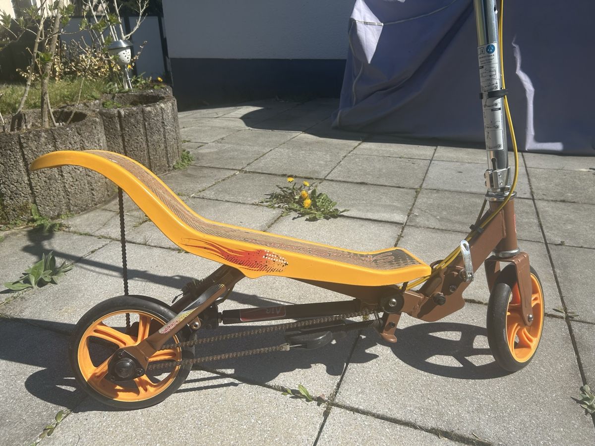 Scooter: Space Scooter Orange – Usato da Lachen SZ venduto da bre_5cfk 2