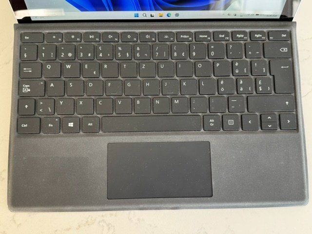 Microsoft Tablet PC: Surface Pro 5, ab 1 Fr. – Usato da Frauenfeld venduto da Vlati 3