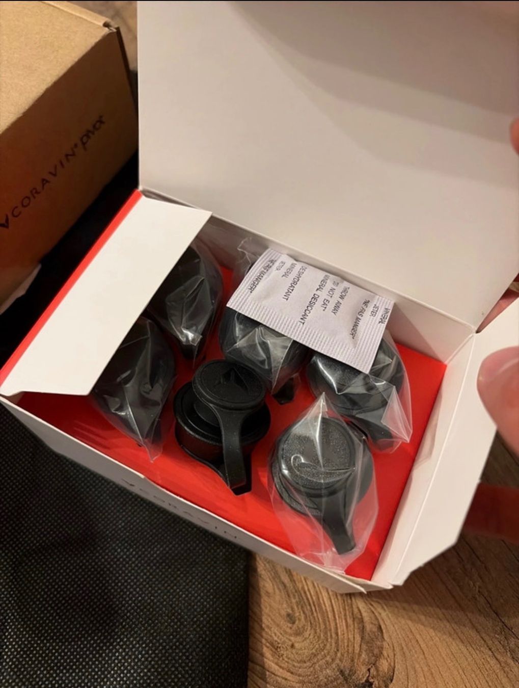 Coravin Flaschenöffner & -verschlüsse: Coravin pivot + 6 bouchons supplémentaires – Gebraucht aus Froideville von vin_ynl9 1