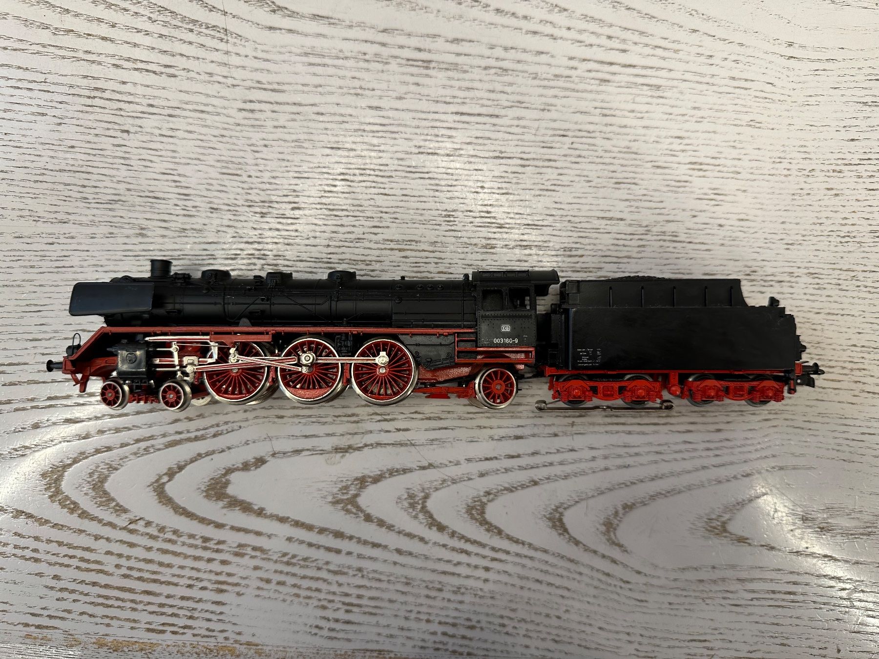 Märklin Modellini di ferrovie: Märklin 3085 DB BR 003 – Usato da Lupsingen venduto da New-Haven 1