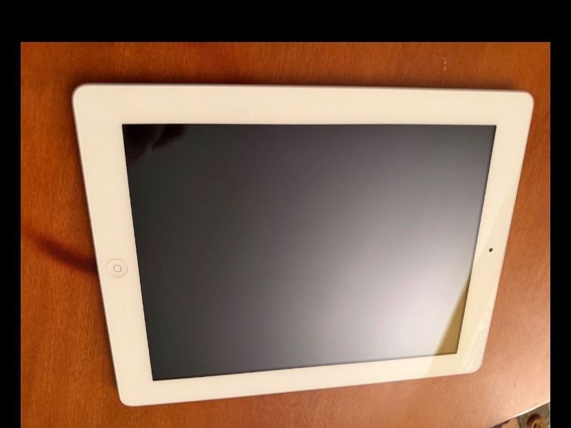 Apple Tablet PC: iPad – Usato da Schaffhausen venduto da mba_d9m2 2