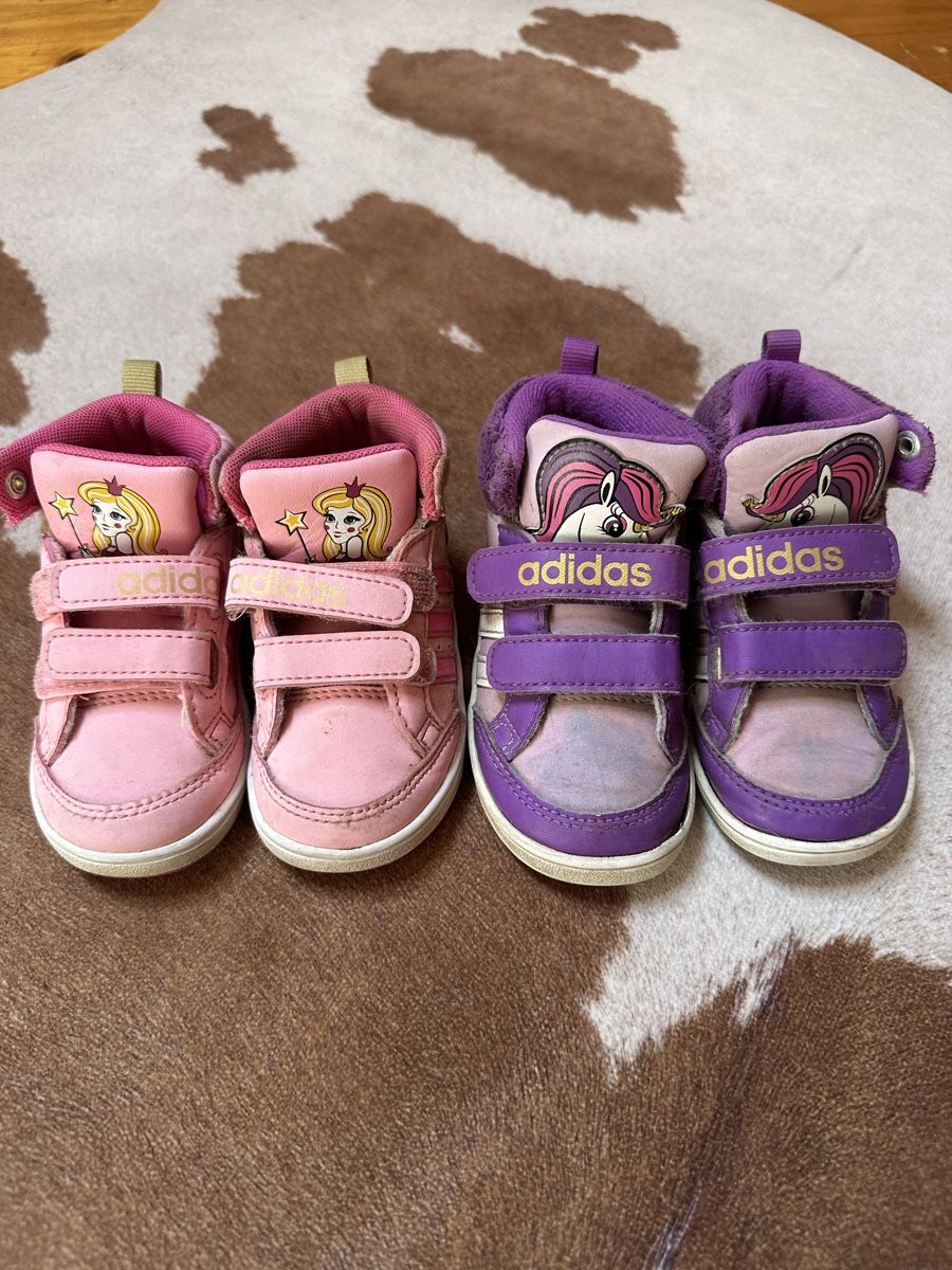 Scarpe per ragazze: Adidas Schuhe – Usato da Trimmis venduto da vai_9qzr