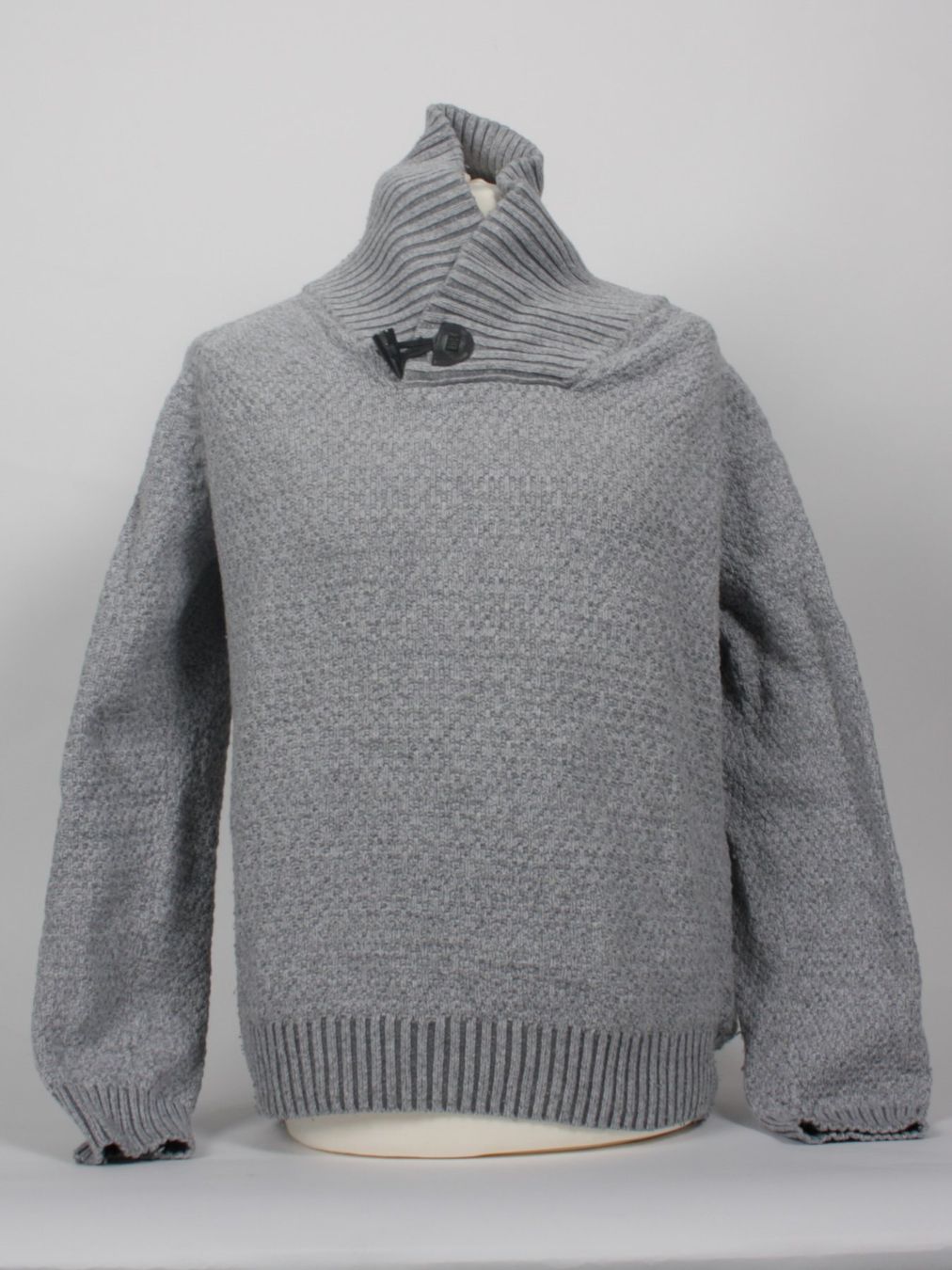H&M Pullover & Sweatshirts: H&M Herrenpullover hellgrau Gr. XL – Gebraucht aus Zollikofen von Restwert_Zollikofen