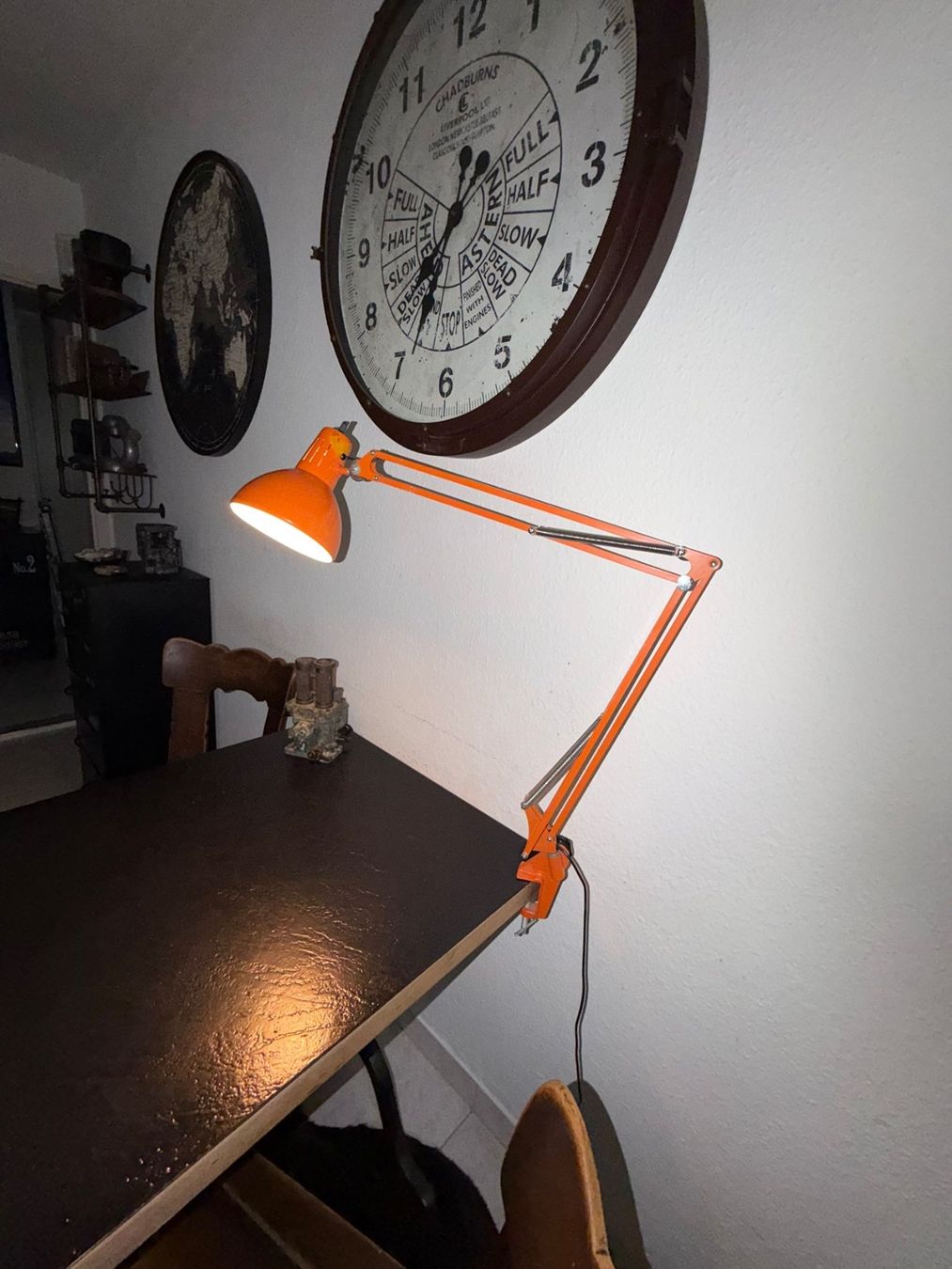 Lampade: gelenkarmleuchte, scherenarmleuchte – Usato da dietikon venduto da brunosbroki