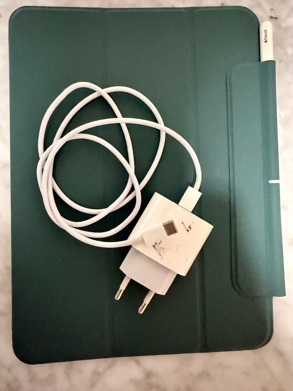 Apple Tablet PC: iPad Pro 11 Zoll , 4 Generation , 128 GB - Magic Keyboard – Gebraucht aus Zürich von Ensonador 4