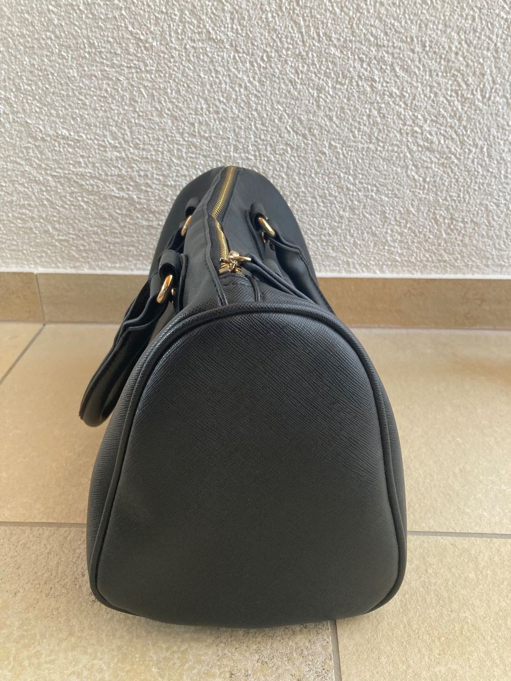 Borse da donna: Schwarze Amisu Damentasche / Bowlingtasche – Nuovo (secondo la descrizione) da Sempach venduto da son_698y 1
