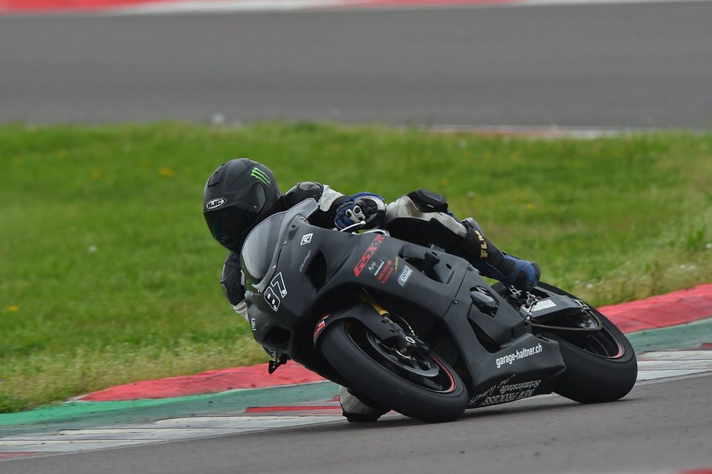 Suzuki Strada: Suzuki GSXR-1000 Racing – Usato da Frasnacht venduto da garhalt 7