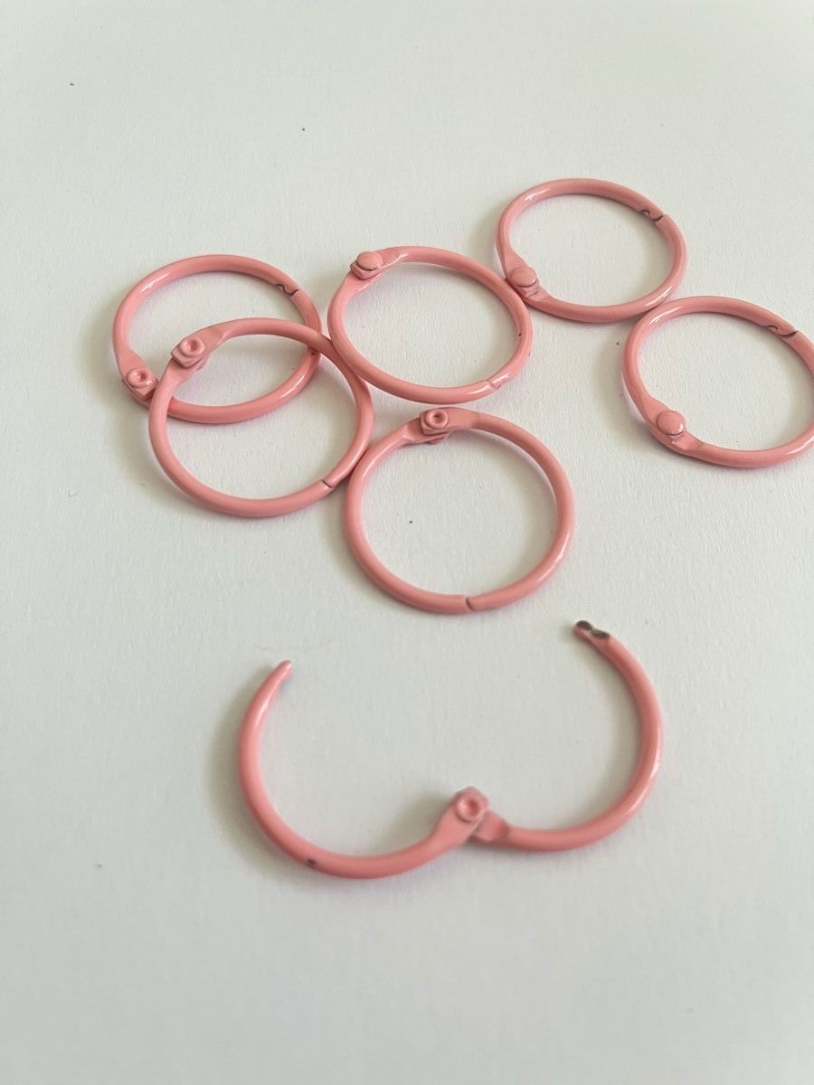 Porte-clés: Anneaux porte-clés rose 7 pièces – Neuf (Voir description) à Champlan par Cjayretro 1