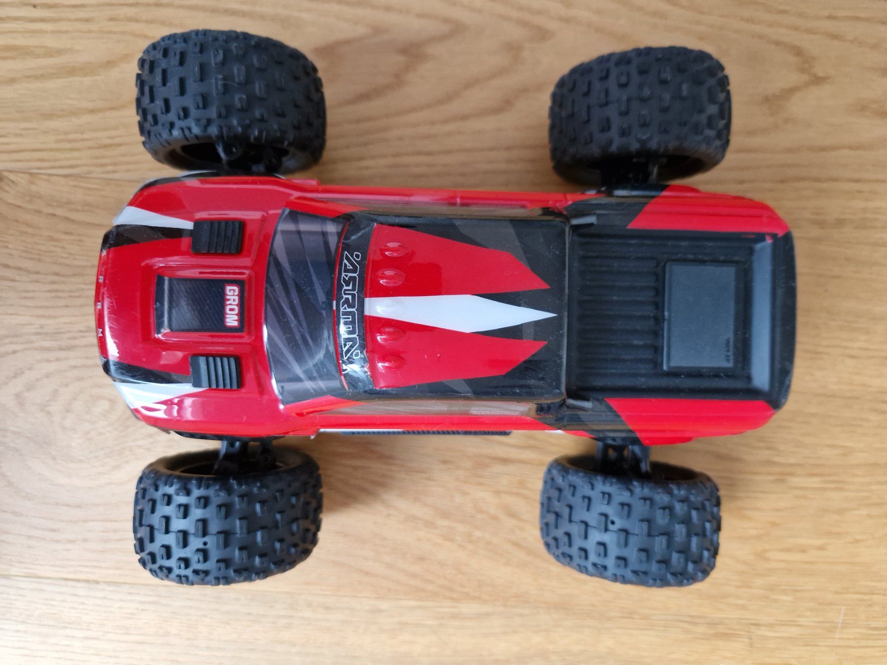 Arrma RC Kits de montage: Arrma Granite Grom – Neuf avec emballage d'origine à Vessy par jea_d77v 4
