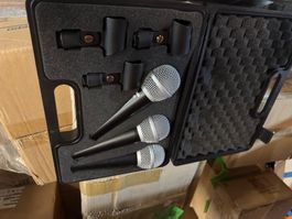 Set : 3 Mikrofone , 3 Stative