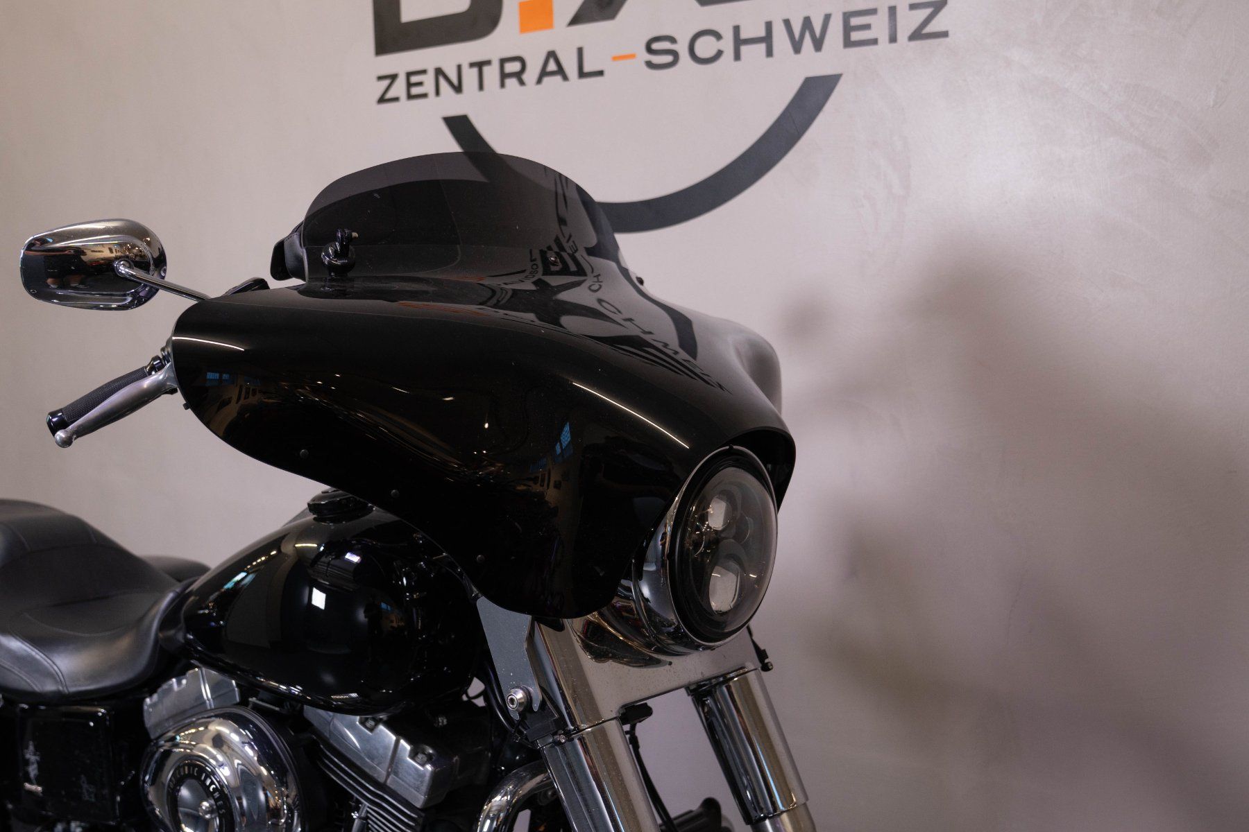 Harley-Davidson Chopper: Harley Davidson FLD 103 Switchback – Gebraucht aus Hünenberg von Maxim369 5