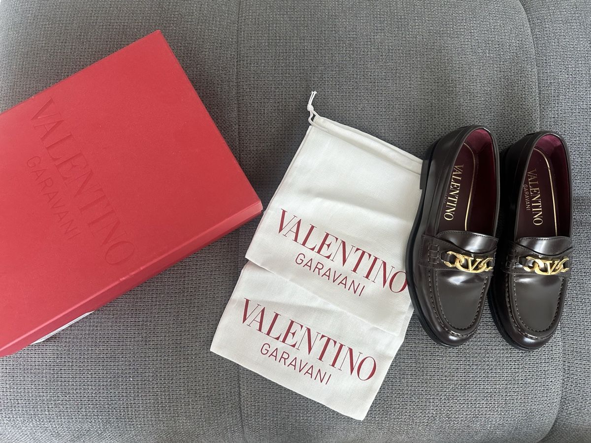 Valentino Damenschuhe: Valentino Garavani Loafers – Gebraucht aus Neuhausen von ann_t9kn