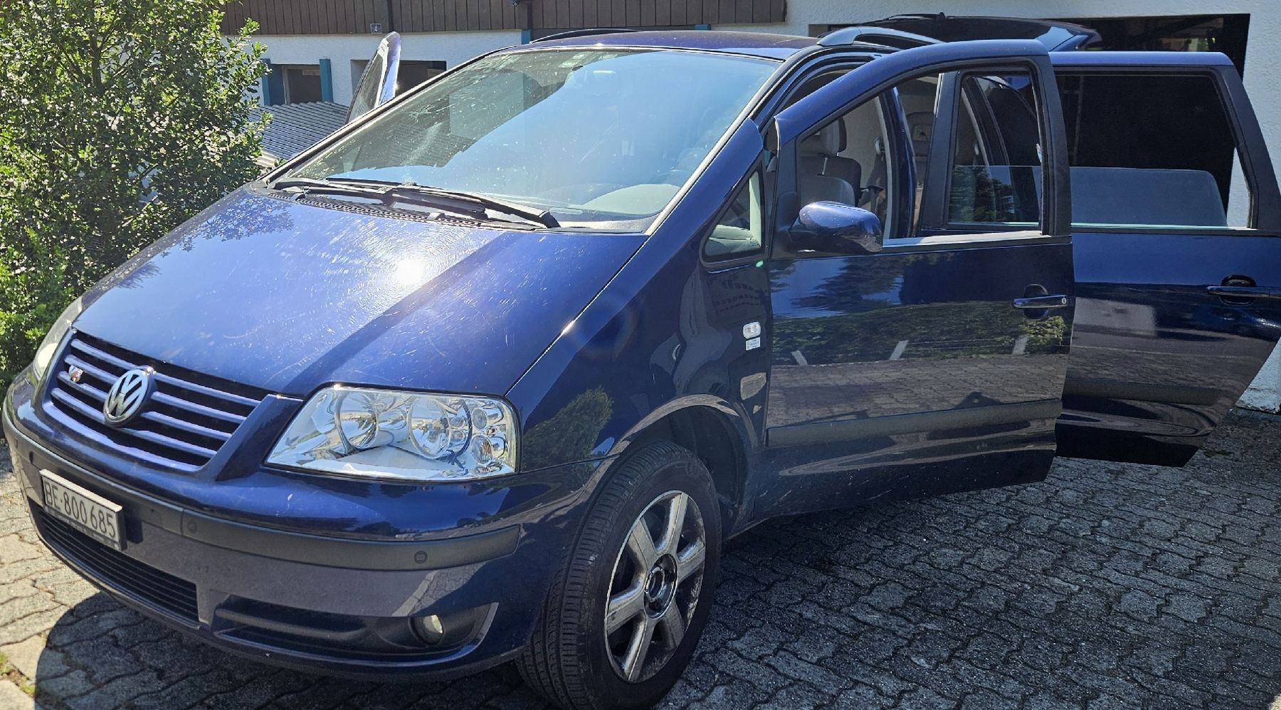 VW Automobili: VW Sharan V6 2.8, 123t km – Usato da Steffisburg venduto da domi1291
