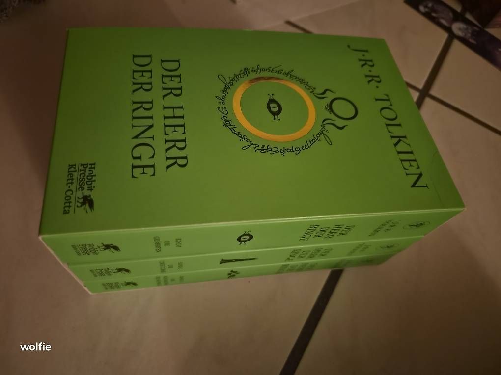 Bücher: Der herr der Ringe Sammelbox oder so  – Gebraucht aus Suhr von ste_w8yp
