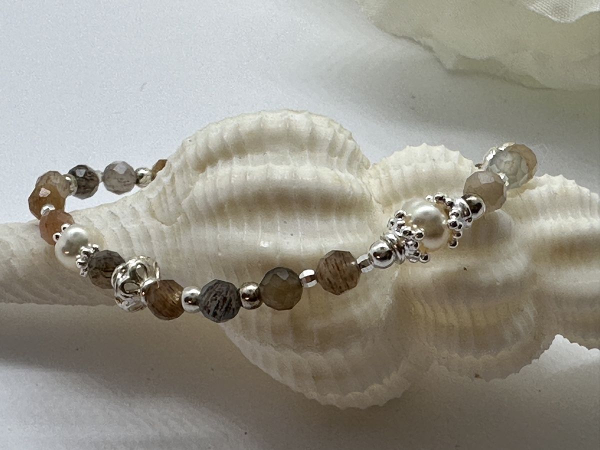 Bracciali & Braccialetti: Mondsteinarmband – Nuovo e nell'imballaggio originale da Niederglatt ZH venduto da Silberschmuck-design