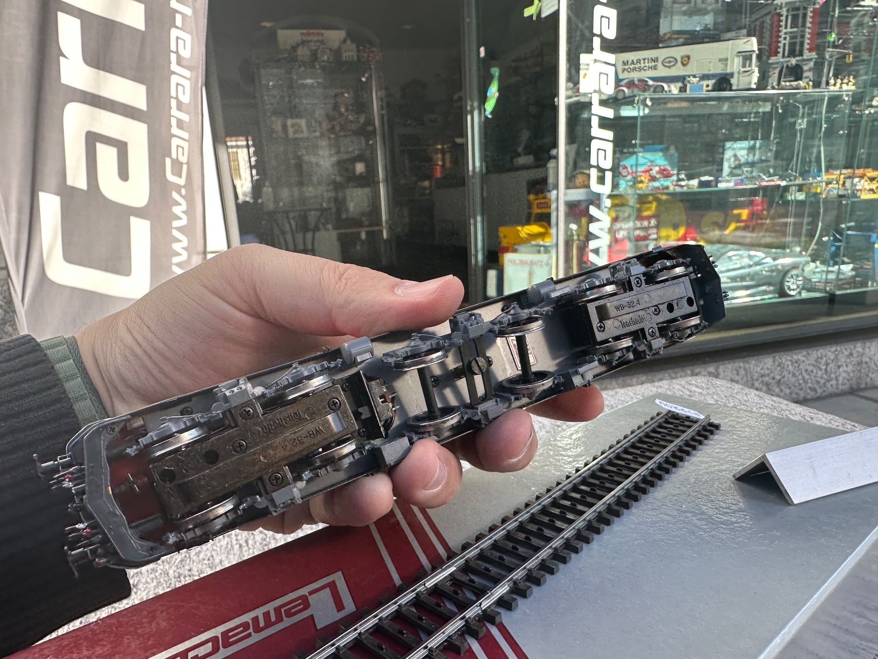 Lemaco Modellini di ferrovie: Lemaco H0 Dc 11674 SBB re 6/6 – Usato da Chiasso venduto da Carrara-Modellismo 6