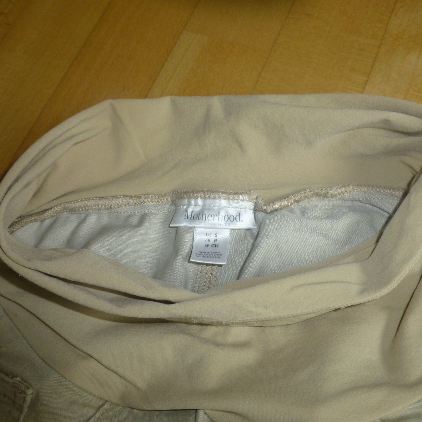Pantaloni: Schwangerschaftshose in beige – Usato da Hergiswil NW venduto da annettelia 2
