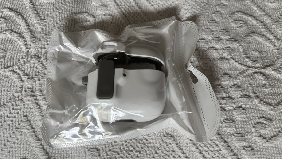 Cuffie: AirPods 4 protective Case’s - Pristine Condition - White – Nuovo e nell'imballaggio originale da Bernex venduto da Oma44 1