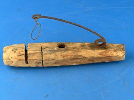 antike Mausefalle Rohrsystem Holz