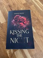 Kissing the Night von Annie Waye
