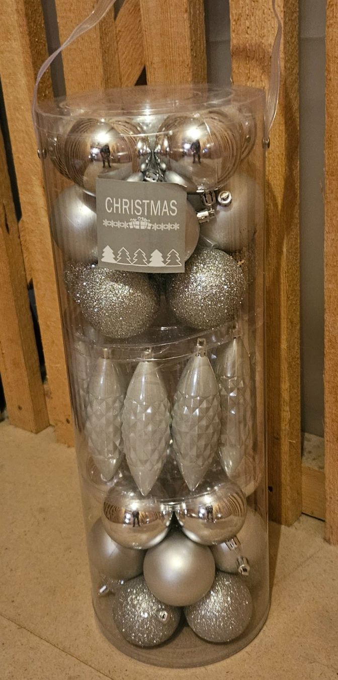 Migros Tutte le decorazioni: Set Christbaumkugeln silber NEU – Nuovo e nell'imballaggio originale da Rickenbach b. Wil venduto da cornetta