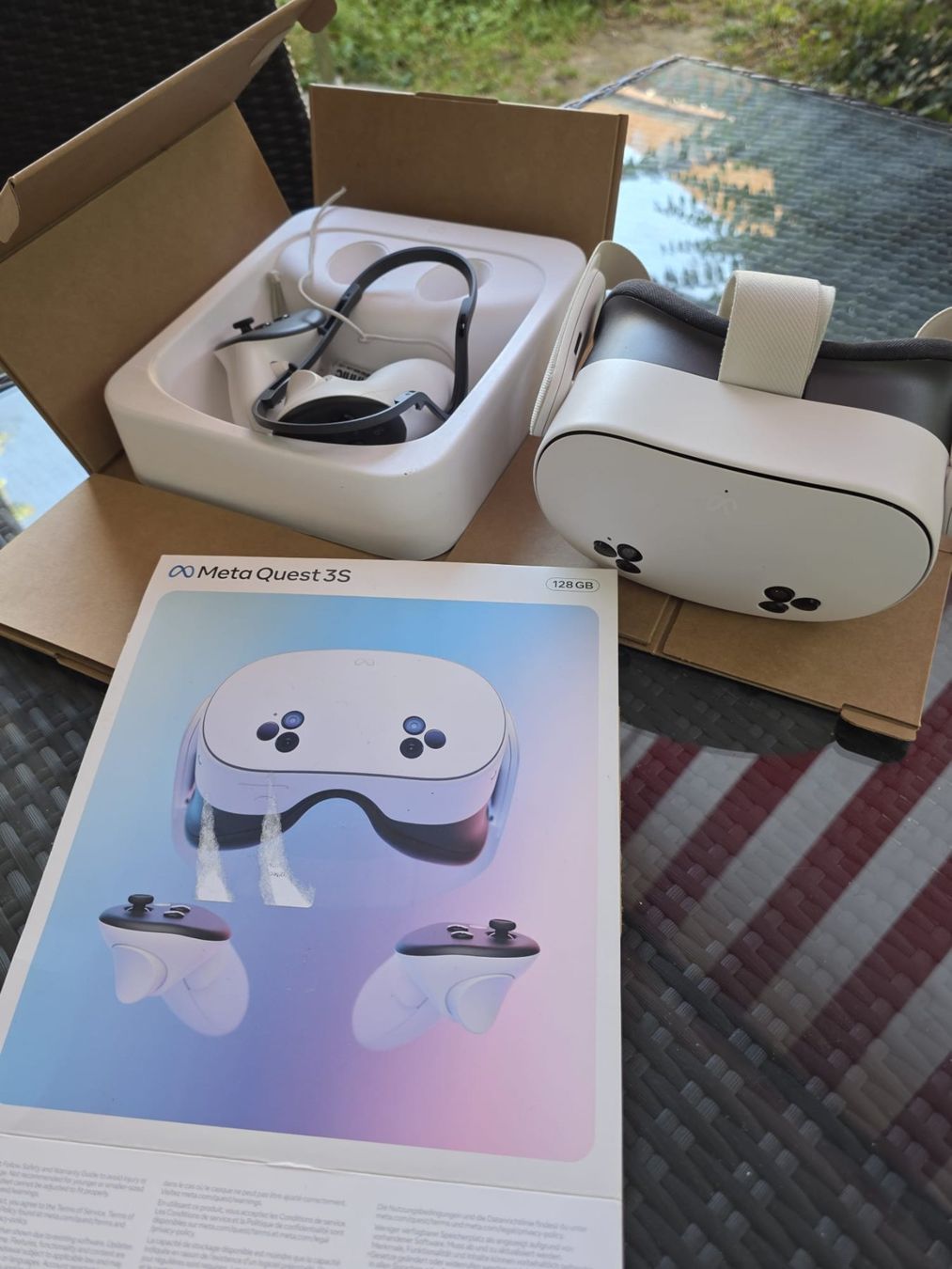 Meta Casco VR: Meta Quest 3S VR Headset 128GB – Usato da Biel/Bienne venduto da ale_9r8v