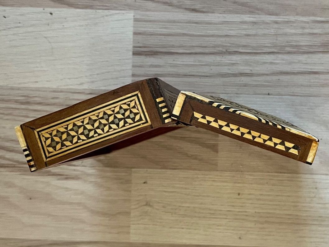 Barattoli: Wunderschöne MOSAIK-SCHMUCK-DOSE / Perlmutt-Effekt / Top! – Usato da Islikon venduto da sav_m8xk 4