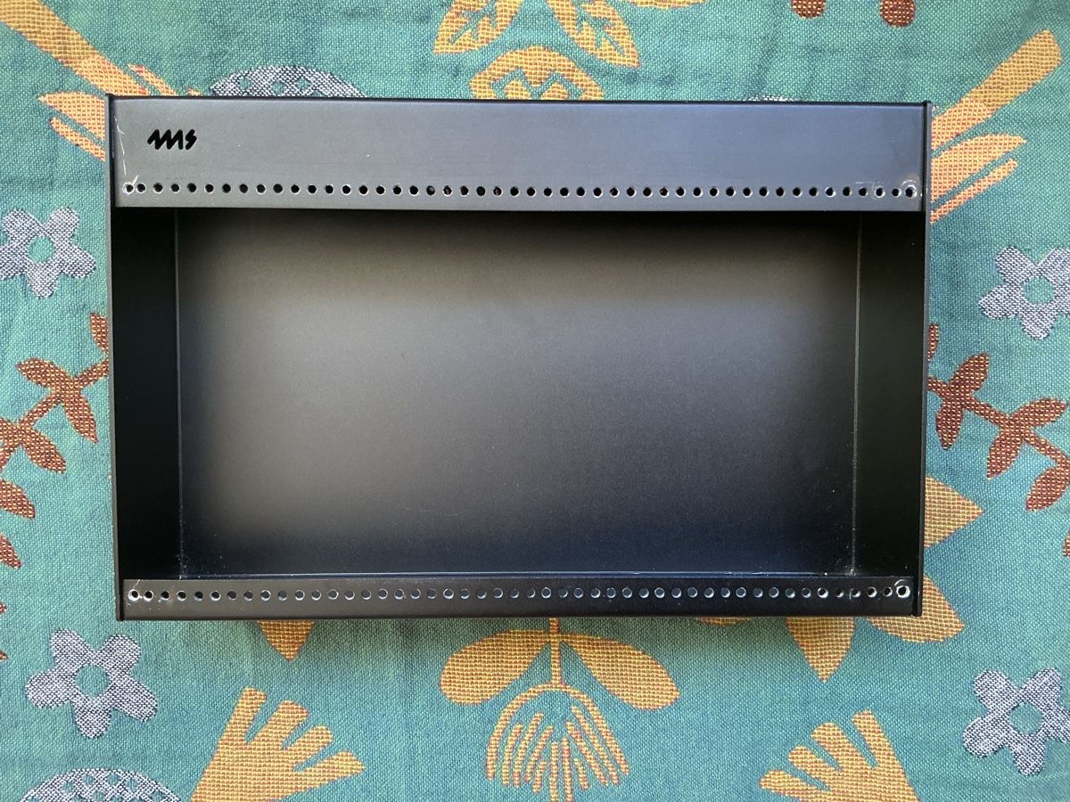Altri accessori: Mi Pod 48X Rack-Gehäuse mit Netzteil – Usato da Fribourg venduto da Rojas-Stoeckli