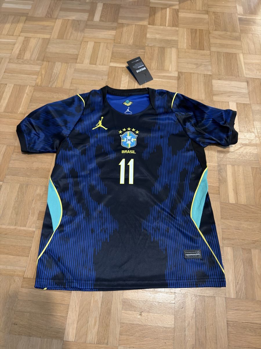 Scarpe, pantaloni & magliette da ginnastica: Brasilien Kinder Trikot Neymar – Nuovo (secondo la descrizione) da Zürich venduto da artemidis 1