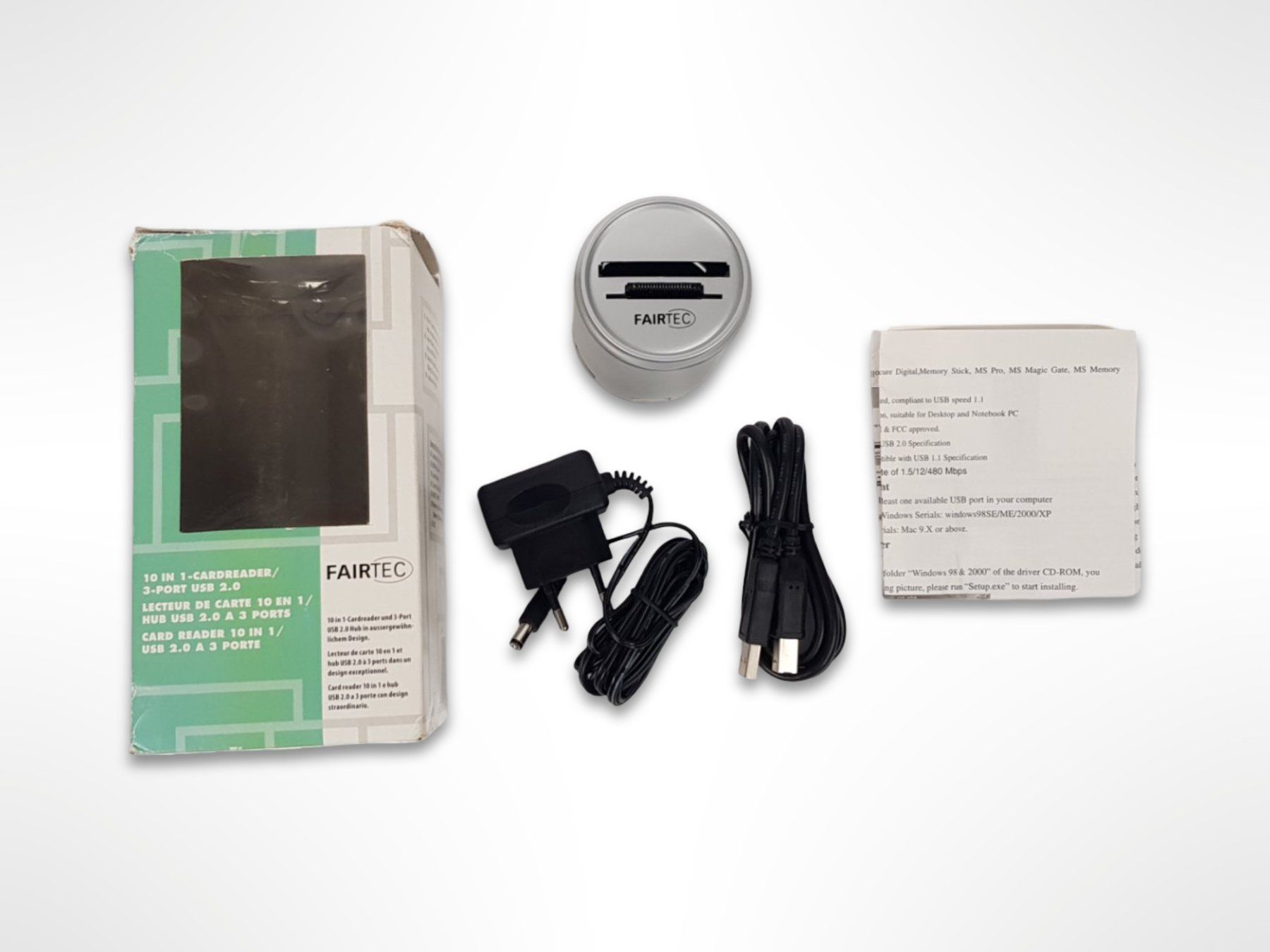 Hubs & Switches: FAIRTEC 10-in-1 Kartenleser mit 3 USB-Anschlüssen – Gebraucht aus Suhr von Restwert_Suhr