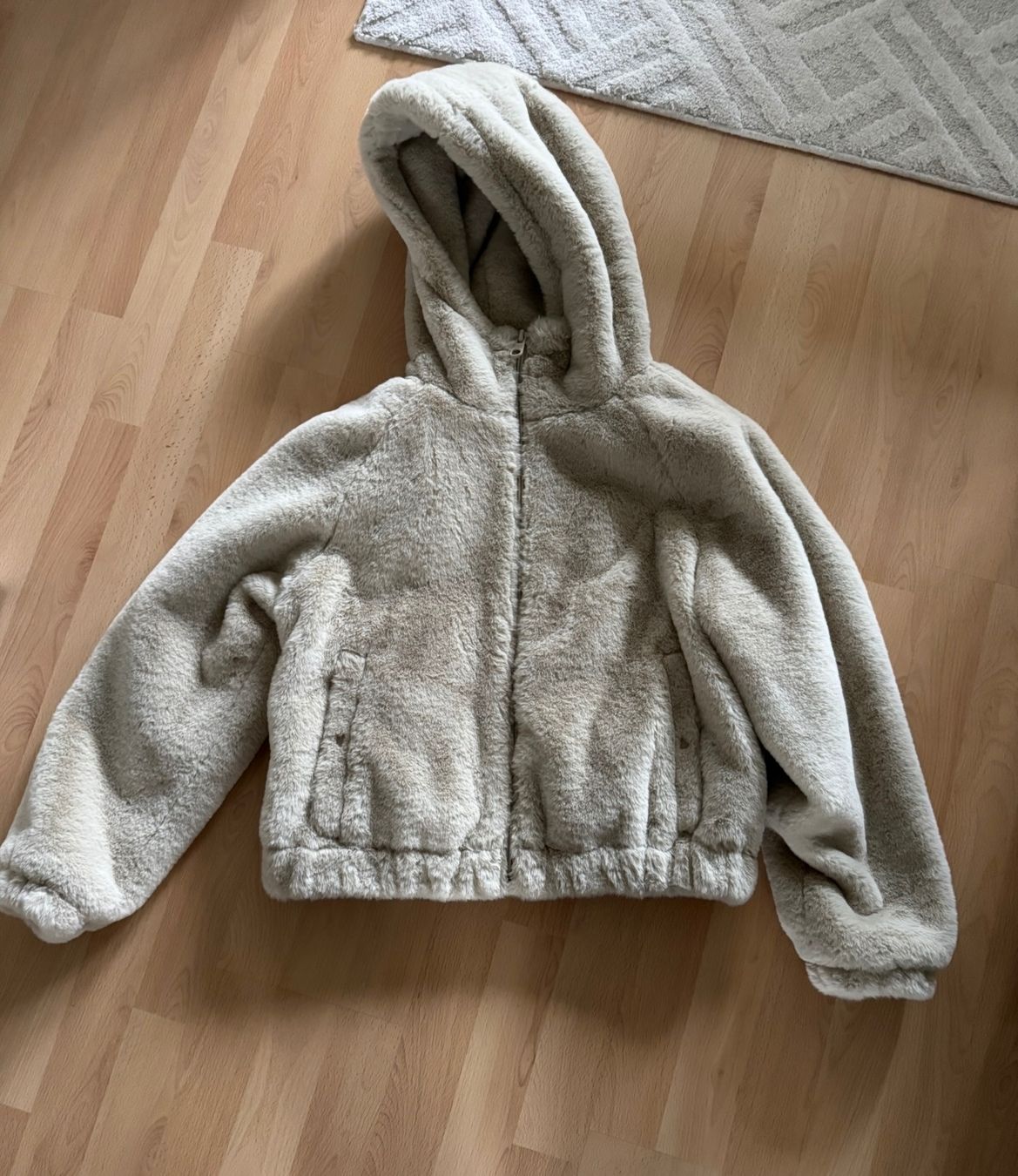 Pull&Bear Giacche: Pull&Bear Teddy Jacke Grösse M – Usato da Dürrenäsch venduto da 1kirs