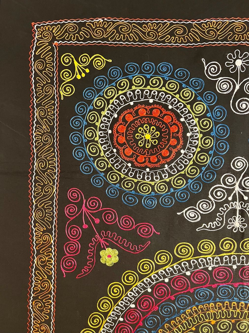 Stoffe: Nappe ou tenture, coton brodé, Inde-Pakistan – Gebraucht aus Genève von DELIRBEADS 3