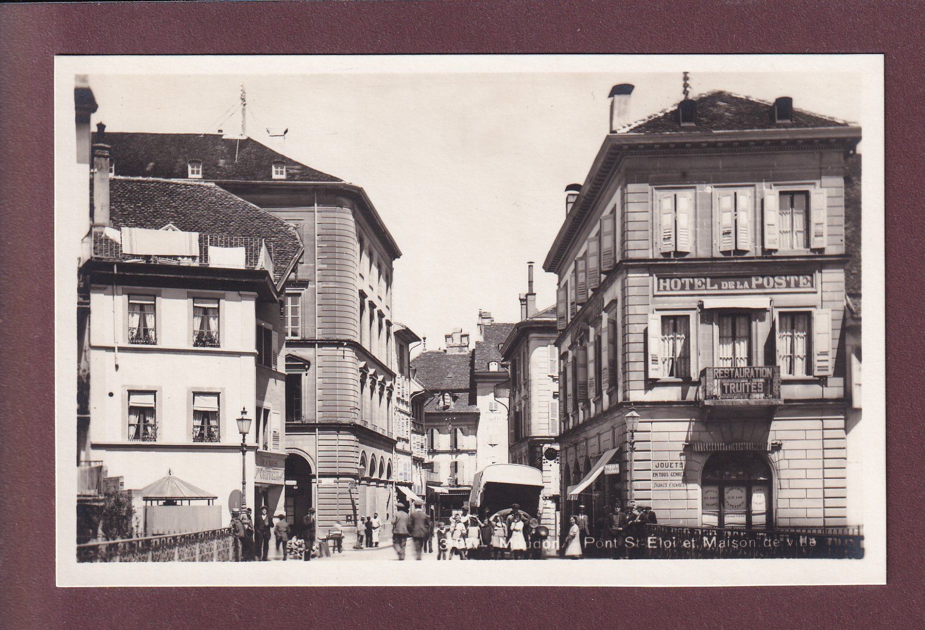 Cartoline postali: MOUDON - Pont St. Eloi - Hôtel de la Poste – Usato da Pully venduto da nicecards