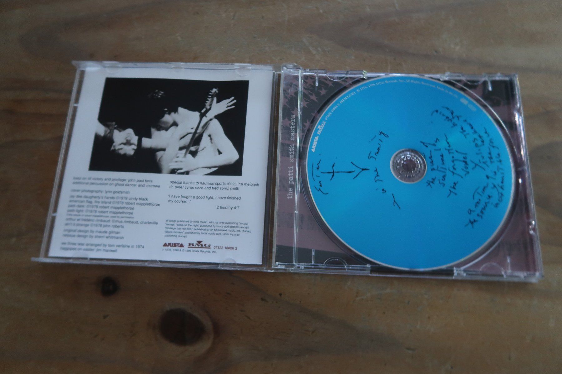 CDs: PATTI SMITH - EASTER mit BECAUSE THE NIGHT - CD – Gebraucht aus Basel von Patiscat 3