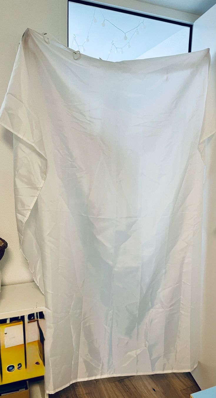 Migros Tende: Duschvorhang weiss 100% Polyester neuwertig – Usato da Liestal venduto da Coutellerie