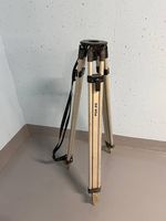 Laser-Nivelier-Stativ