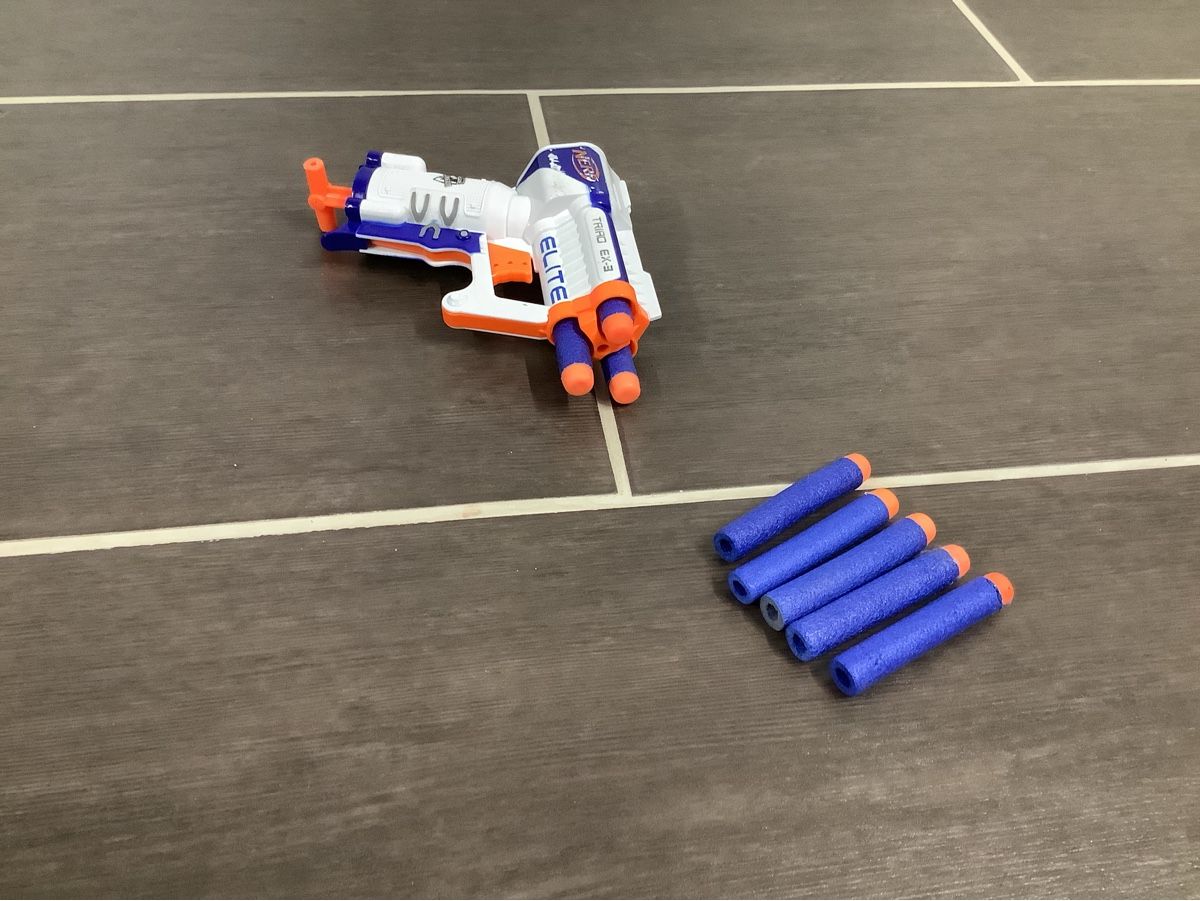 Nerf Giocattoli: Nerf N-Strike Elite Triad EX-3 – Usato da Brugg AG venduto da Sweety_pie 2