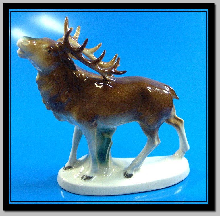 Statuette: grosser röhrender Hirsch Gräfenthal GDR Germany – Difettoso da Langenthal venduto da hamster-raeumung