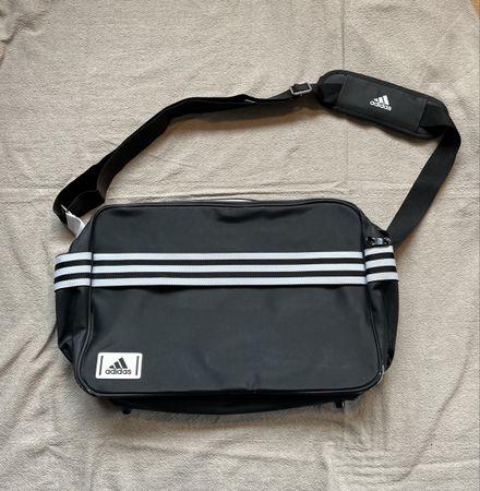 Adidas Umhängetasche schwarz weiss