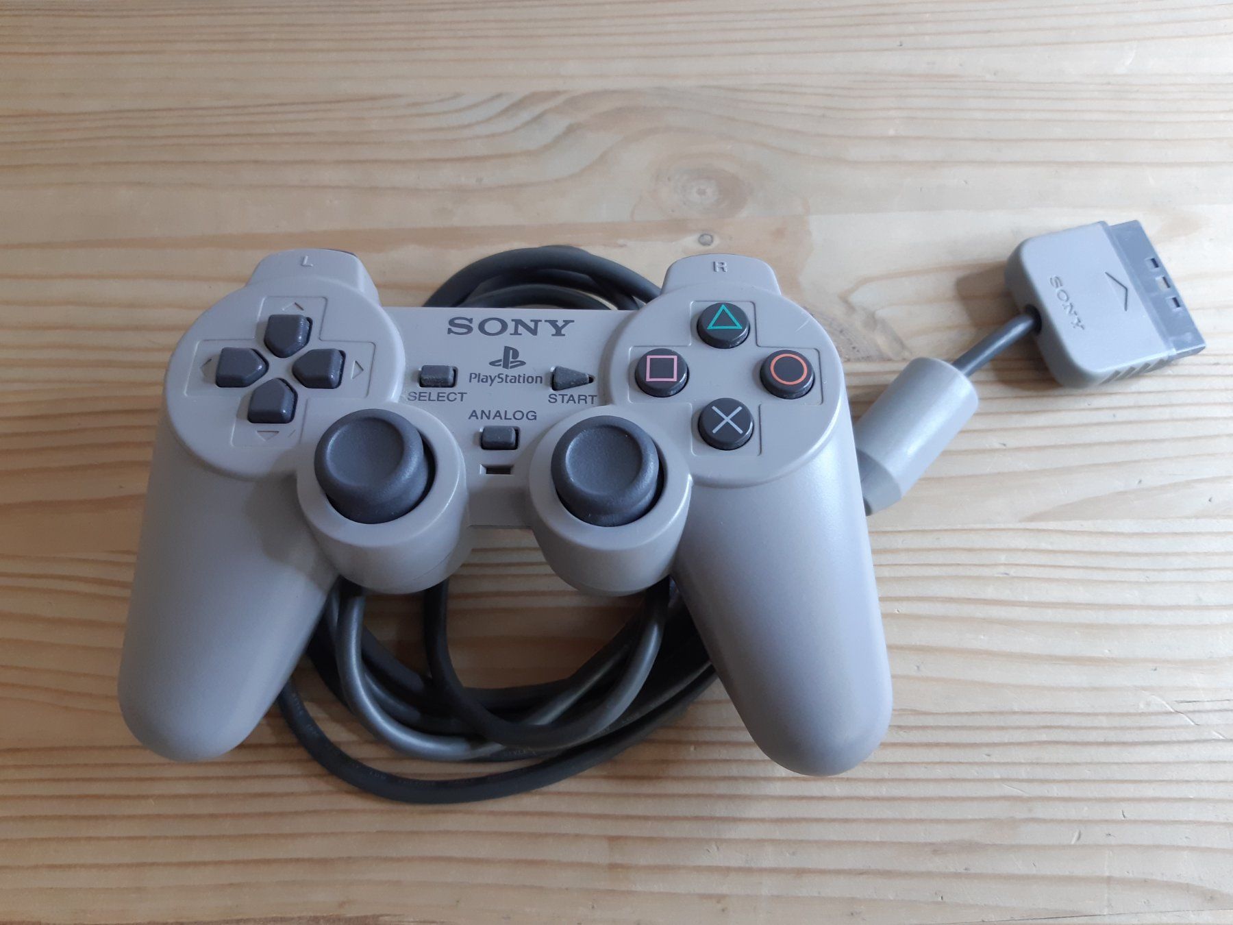 Sony Controller: Original Sony Playstation 1 Dual Analog Controller PS PS1 – Gebraucht aus Welschenrohr von