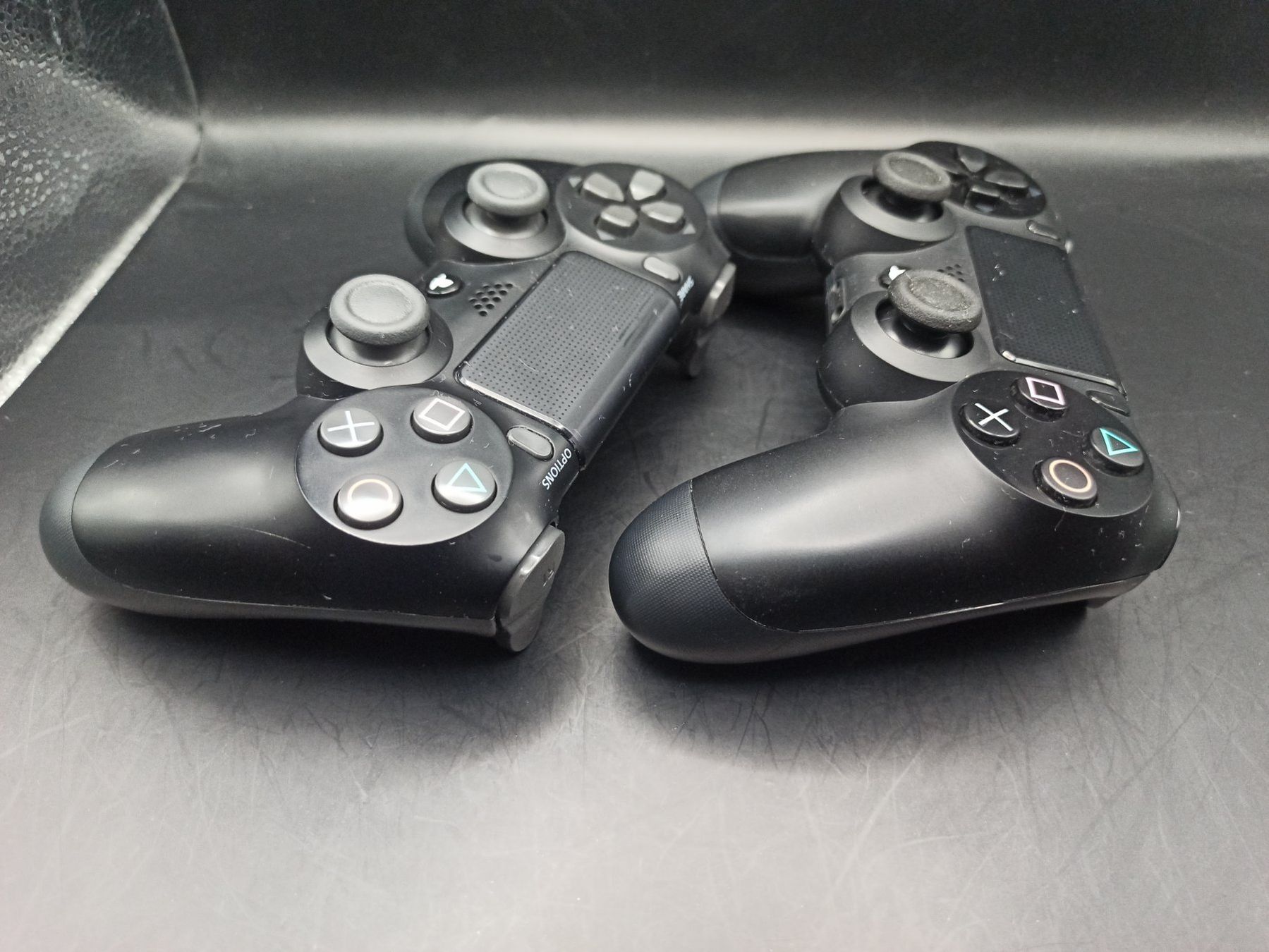Controller: 2 x Original Controller Sony PS4 Wireless DualShock 4 – Usato da Oberweningen venduto da mar_87mx 4