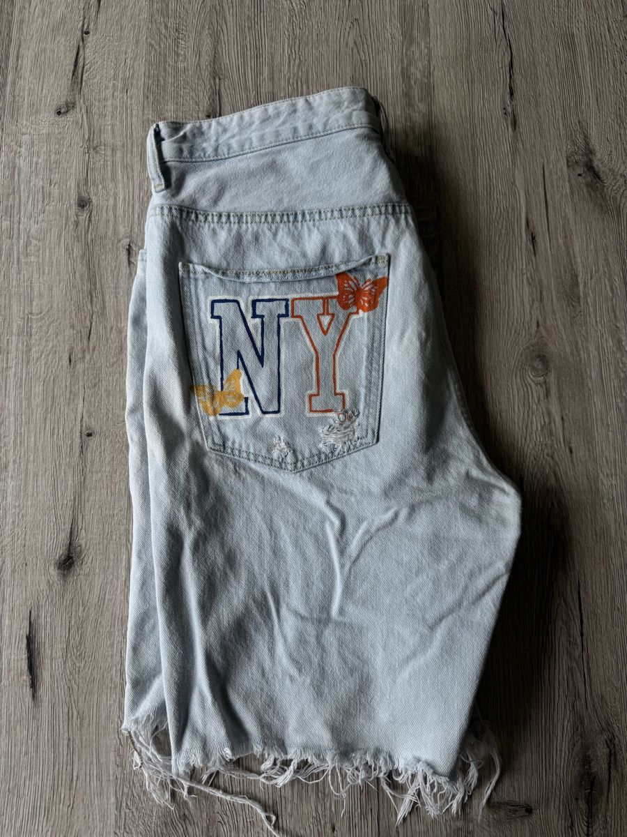 Bershka Hosen: Shorts – Gebraucht aus Villmergen von van_xv9t 1