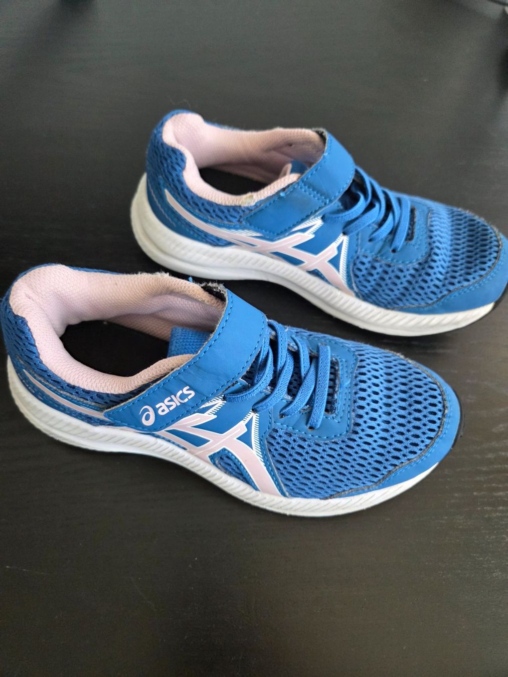 Asics Scarpe per ragazze: Asics Turnschuhe Gr. 33.5 – Usato da Bülach venduto da Goldfishli