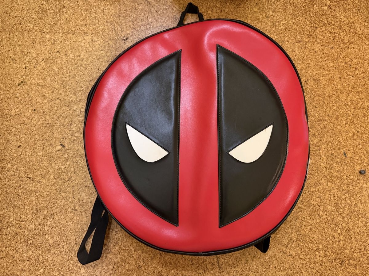 Funko Statuette: Rucksack Marvel Deadpool mit Funko Pop – Usato da Küssnacht am Rigi venduto da ricard0_milos 1