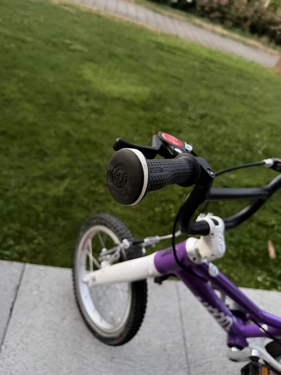 Woom Velos: Woom 2 Kinderfahrrad violett  – Gebraucht aus Scherzingen von janea92 5